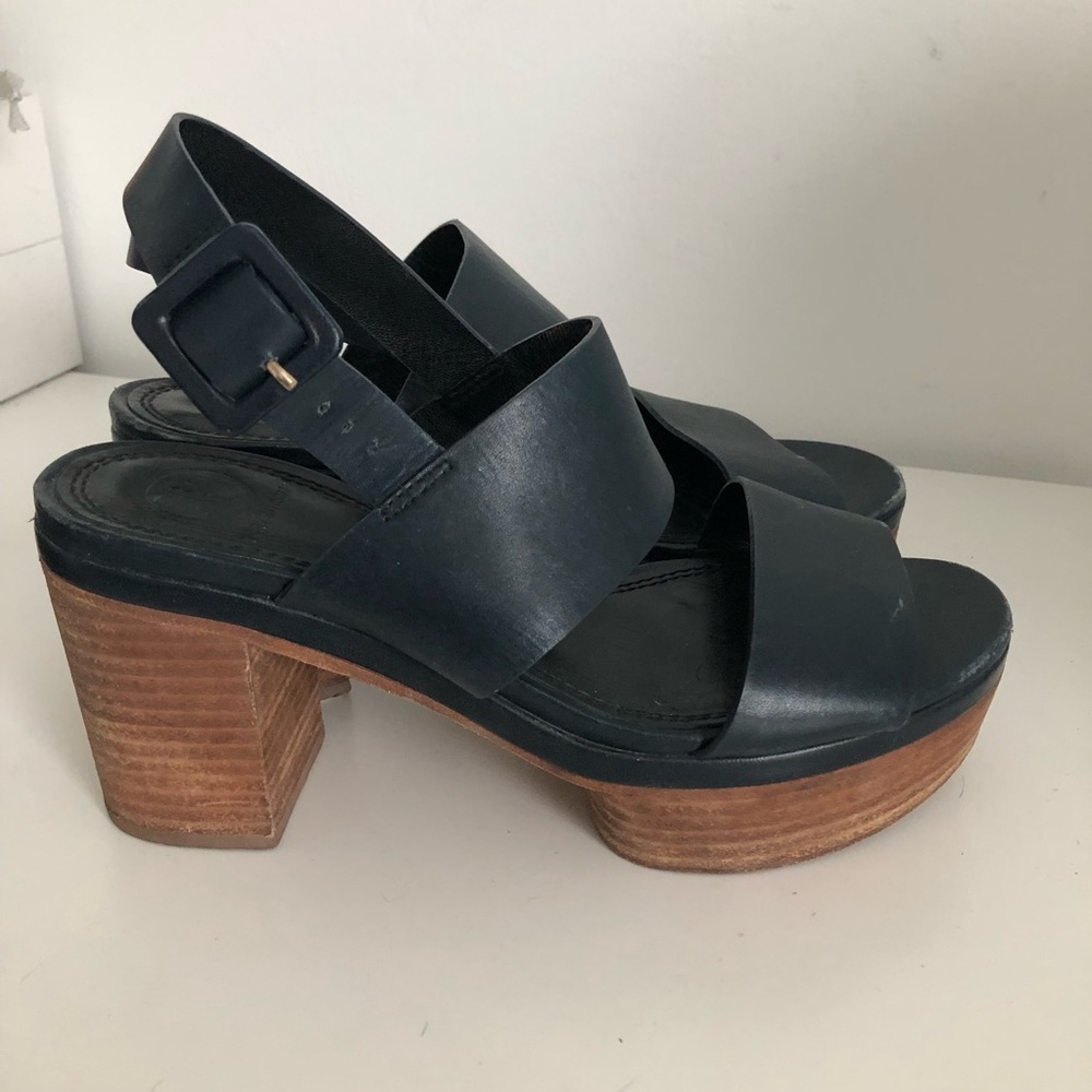 Tory Burch Solana Navy Blue Leather Heels